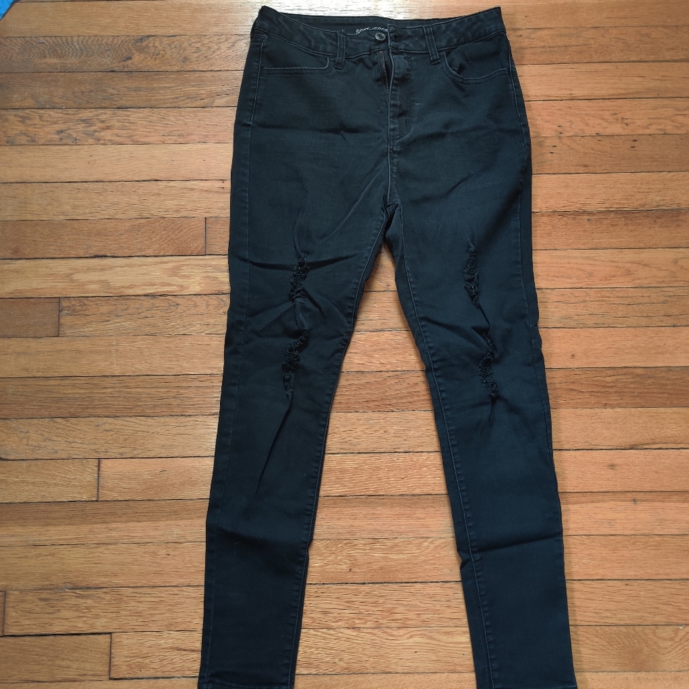 3 for $20 🌟 Black Denim Ripped Skinny Jeans